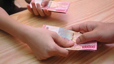 Pahala besar memberi pinjaman kepada yang membutuhkan