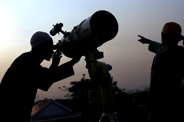Apakah Puasa dan Lebaran harus Ikut Pemerintah ?